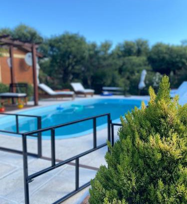 Carpinteria Ski Chalet | Cabañas Los Tinos