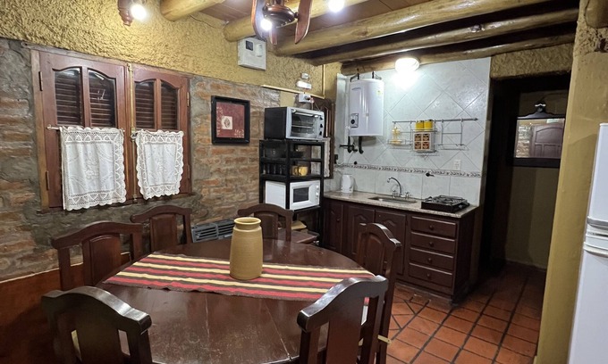 Tunuyan Cabin | Cabañas Románticas en el Manzano Histórico