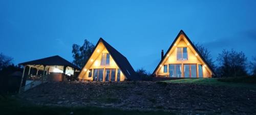 Sisesti Cabin | Cabanele A-nuc-A