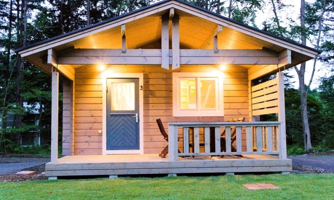 Kita Karuizawa RV Rental | Cabanon utile Living in a small cabin in the fo/Agatsuma County Gunma