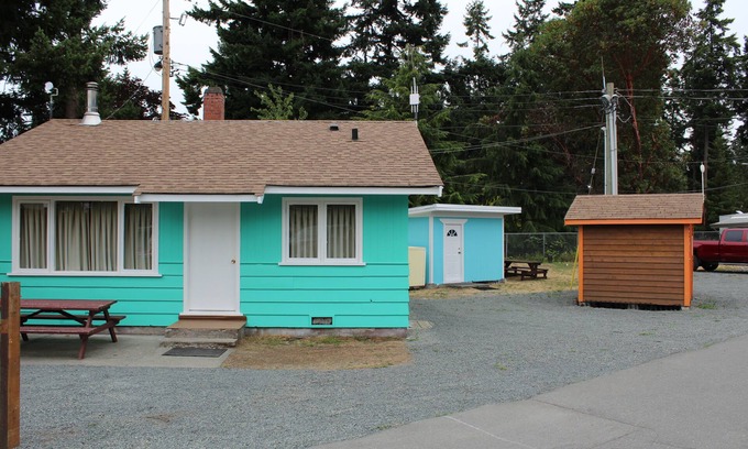 Regional District of Nanaimo Cabin | Cabin #2 at Park Sands Resort- Near Water