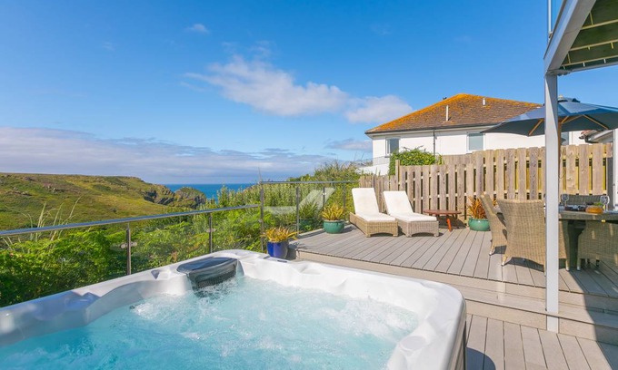 Mullion Cottage | Cabin ∙ 2 bedrooms ∙ 4 guests