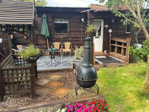 Stenalees House | Cabin centrally Located in the Cornish Countryside