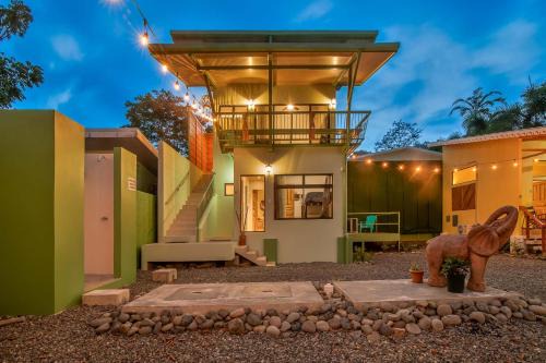 Chiguata House | Cabina El Titi, 3Min from the Beach! Playa Chiquita