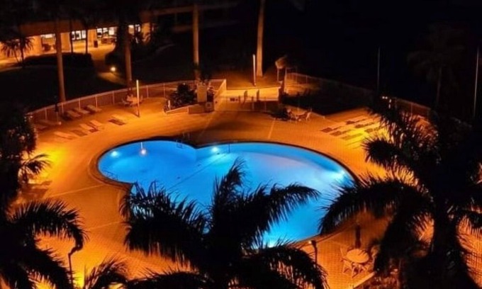 Marco Island Condo | Caitlin's Beachfront Condo