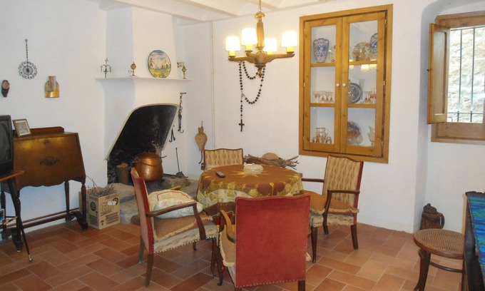 Alpens House | Cal Son is a house located within the urban area of the town of Alpens