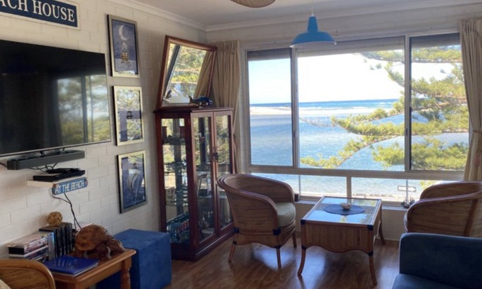 Golden Beach Apartment | Calm Waters Unit 11 - Stunning waterfront views of Pumicestone Passage