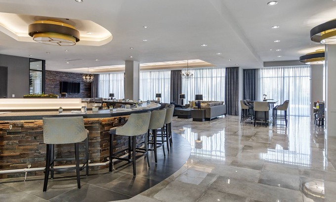 Woods Of Century Park Hotel | Cambria Hotel Austin Uptown Near The Domain