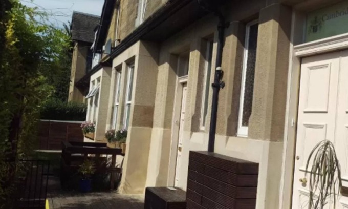 Leith Bed & Breakfast | Cambridge House