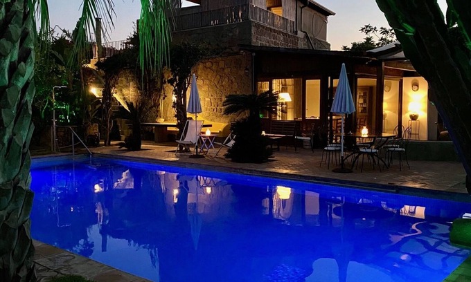 Panza Apartment | "Cambusa Cottage" with terrace, swimming pool and spa hot tub