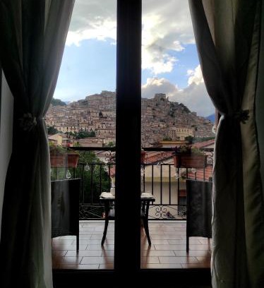 Morano Calabro Apartment | Camera con vista