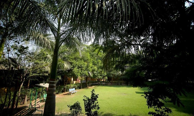 Dabhoi Hotel | Camp Unity