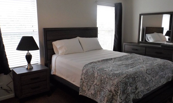 Gull Lake Apartment | Campbell's Clean & Comfortable Modern Duplex 4662A