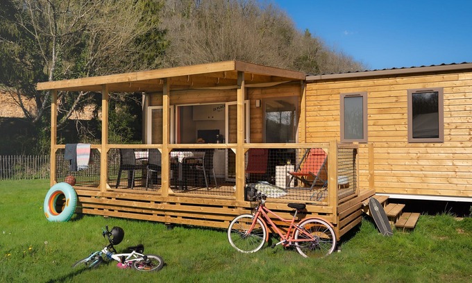 Tamnies House | Camping 4* | Lac à 300m | Sarlat à 10 km