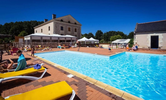 Brissac-Quince RV Rental | Camping de l'Etang* - Unusual Nature Cotton Lodge 3-room tent for 4 people - Without sanitary facilities