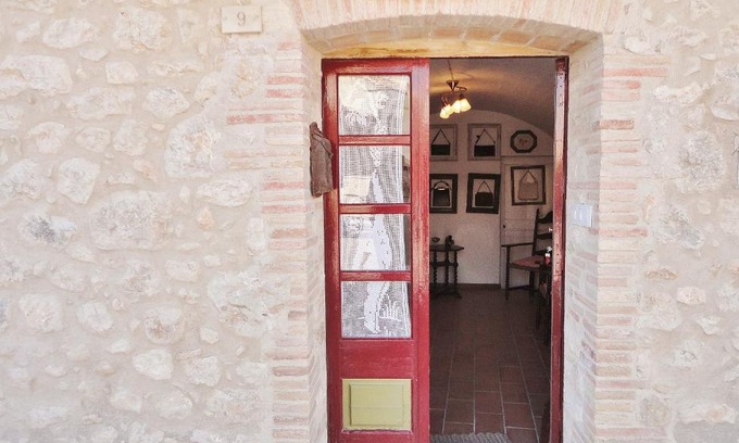 Avinyonet de Puigventos Apartment | Can Barraca