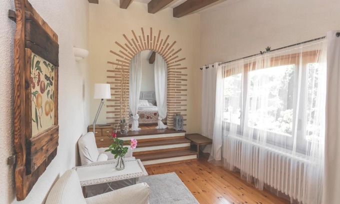 Llica d'Amunt Bed & Breakfast | Can Caponet