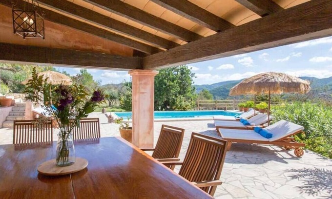 Sant Josep de sa Talaia Cottage | CAN PUJOL Charming and authentic Ibicencan house, with pool, barbecue, near San Jose and the beach o