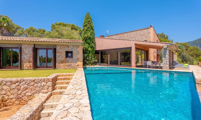 Bunyola Villa | Can Toni Gat - Four Bedroom Villa, Sleeps 8