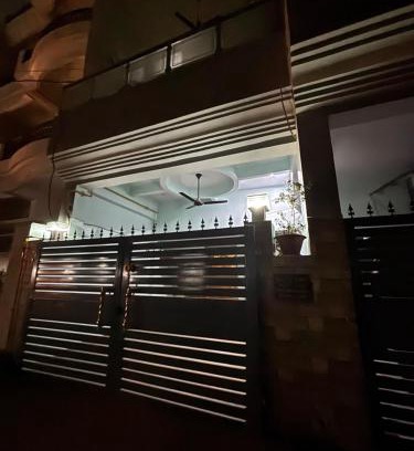 Jhusi House | Candelit jhunsi