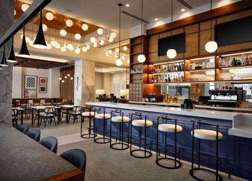 Central Business District Hotel | Canopy by Hilton New Orleans Downtown