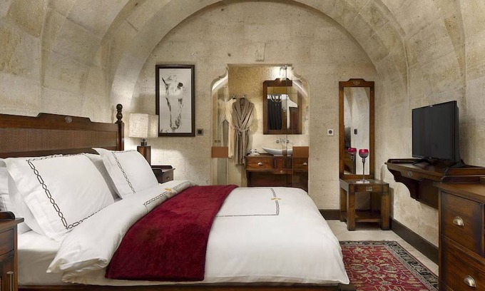 Mustafapasa House | Cappadocia Cave Escape – Historic Hideaway with Modern Comforts!