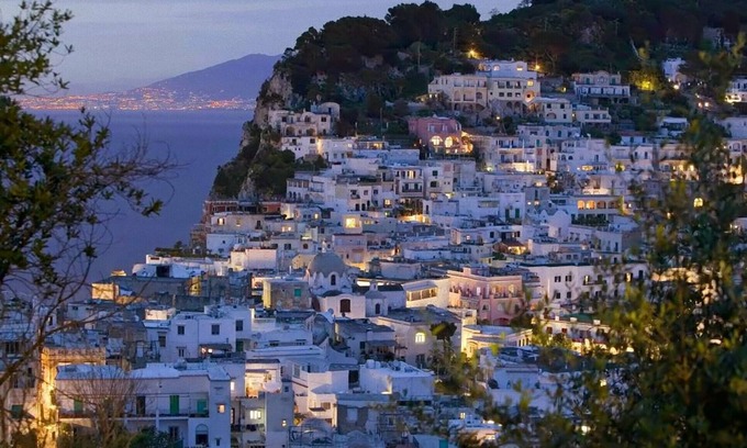 Anacapri Villa | Capri - Villa with pool and garden .