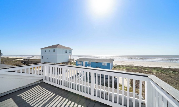 Terramar Beach Cottage | Captain's Manor