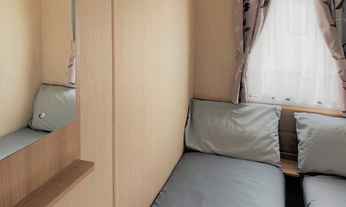 Chapel Saint Leonards House | Caravan with one double and one twin.