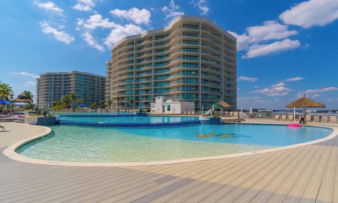 Orange Beach East Condo | Caribe 409D
