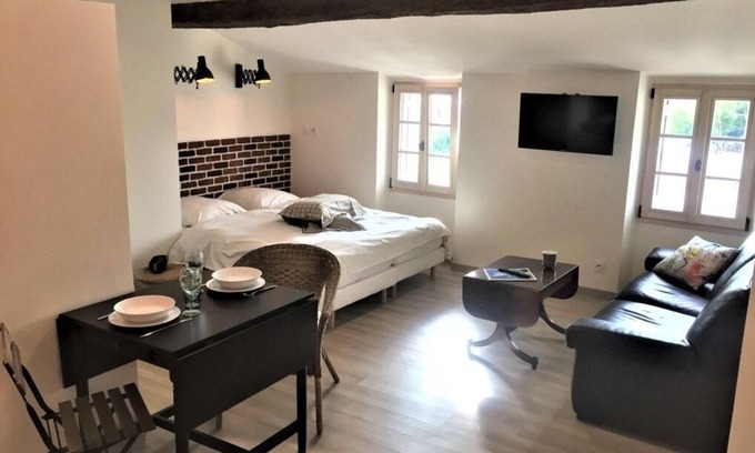 Lorgues Hotel | Carnets De Voyage Côté Studios