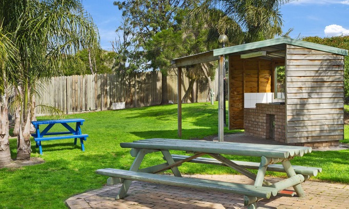 Carrum Downs Hotel | Carrum Downs Motel