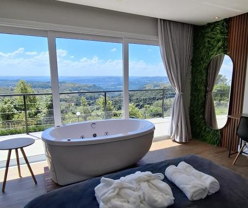 Monte Belo do Sul House | Casa 2 suítes, ofurô, piscina no Vale dos Vinhedos