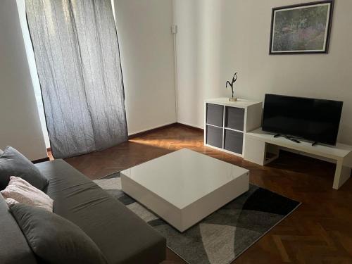 Barriera Vecchia-San Giacomo Apartment | CASA ALICE A 2 PASSI DAL CENTRO 55 mt 2