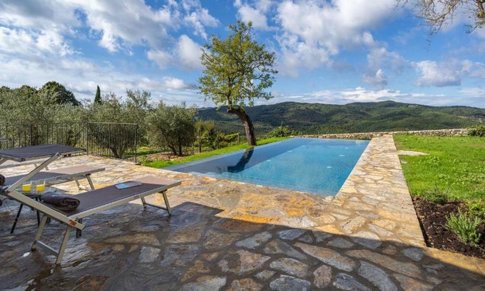 Gaiole in Chianti Villa | Casa all'Erta, villa with private pool