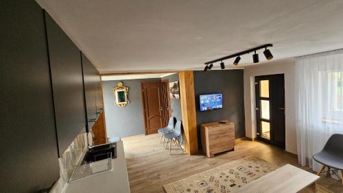 Curtea De Arges House | Casa Arcadia