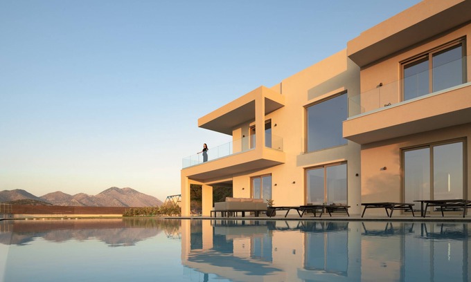 Perama Villa | Casa Beleza Villa, a Mythical Retreat