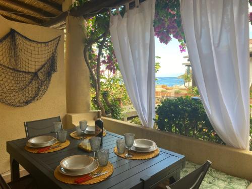 Lipari Historic Centre Apartment | Casa Bouganville, vista mare!