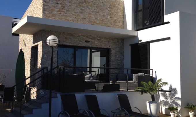 Polop Villa | Casa Calida: quiet location with 5 bedrooms and 3 bathrooms, max 12 people