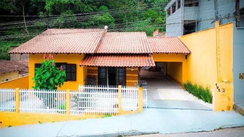 Limeira Baixa House | Casa com área gourmet, acomoda até 11 pessoas