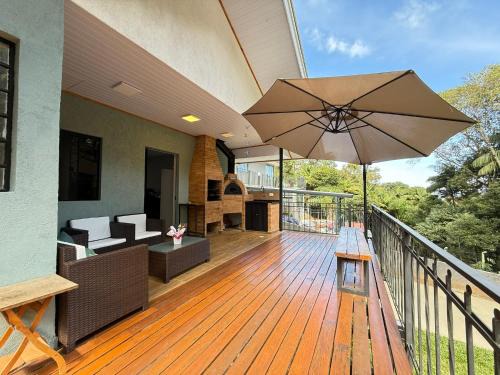 V Cristina House | Casa com Churrasqueira na Serra em Campos do Jordão