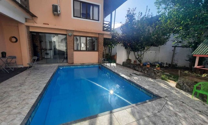 Camboinhas House | Casa com Piscina e Banheira Hidro em Piratininga