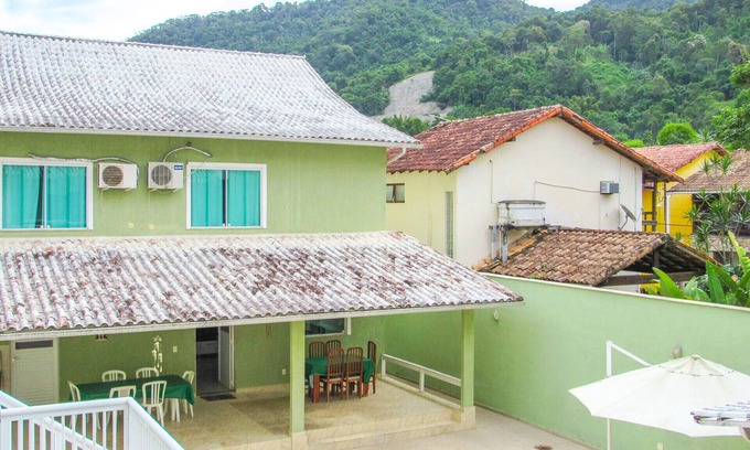 Garatucaia House | Casa com Wi-Fi a 230m da Praia de Garatucaia/RJ