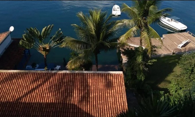 Angra dos Reis House | Casa confortável à beira-mar Praia de Figueira/RJ