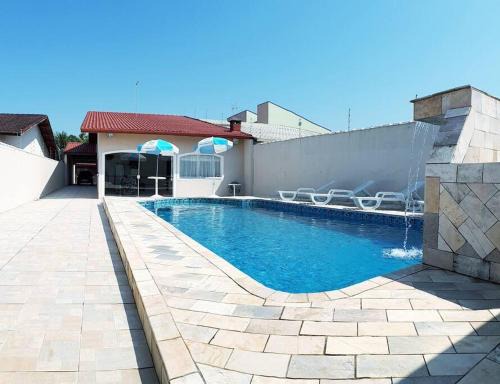 Cibratel II House | Casa confortável com 4 suítes para até 20 pessoas.