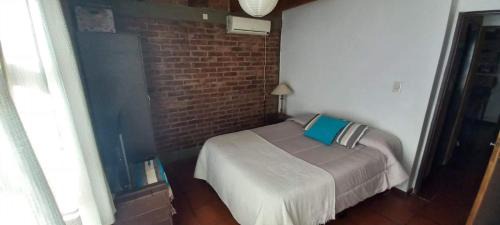 Mendoza City Center House | Casa confortable - Parque central - Estacionamiento, patio, 3 baños, 5 habitaciones -