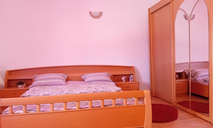 Resita House | Casa Dănuț