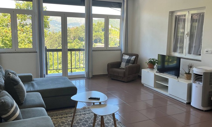 Cova Apartment | Casa de Casarelhos - T2 - Wifi - River and mountain views - Serra do Gerês