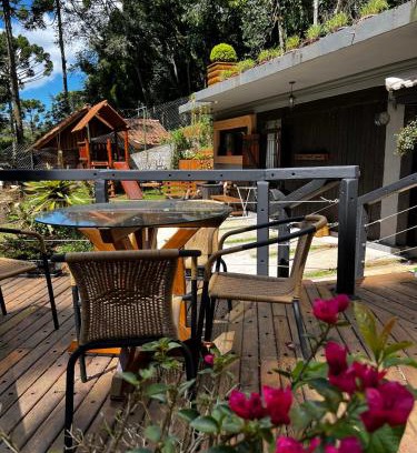 Vila Natal House | casa da flor com lareira