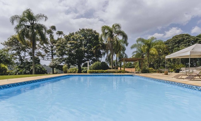 Portao House | Casa de campo em Atibaia com Lareira e Piscina